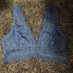 NEVER WORN VICTORIA SECRET BRALETTE